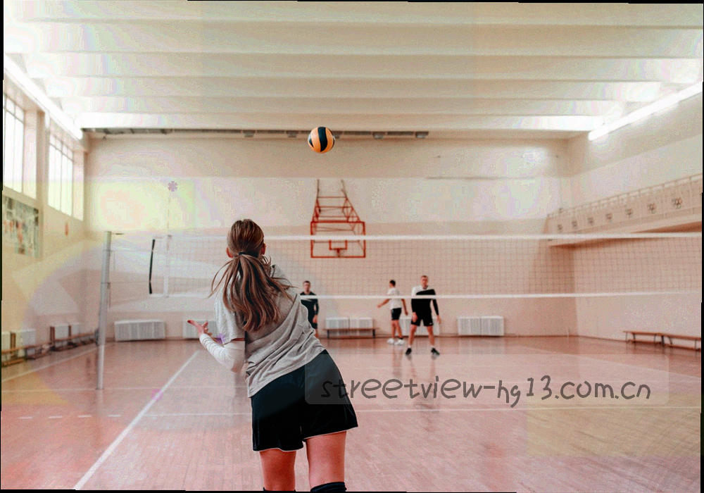 工作台上摊开的赛程表与数据图表